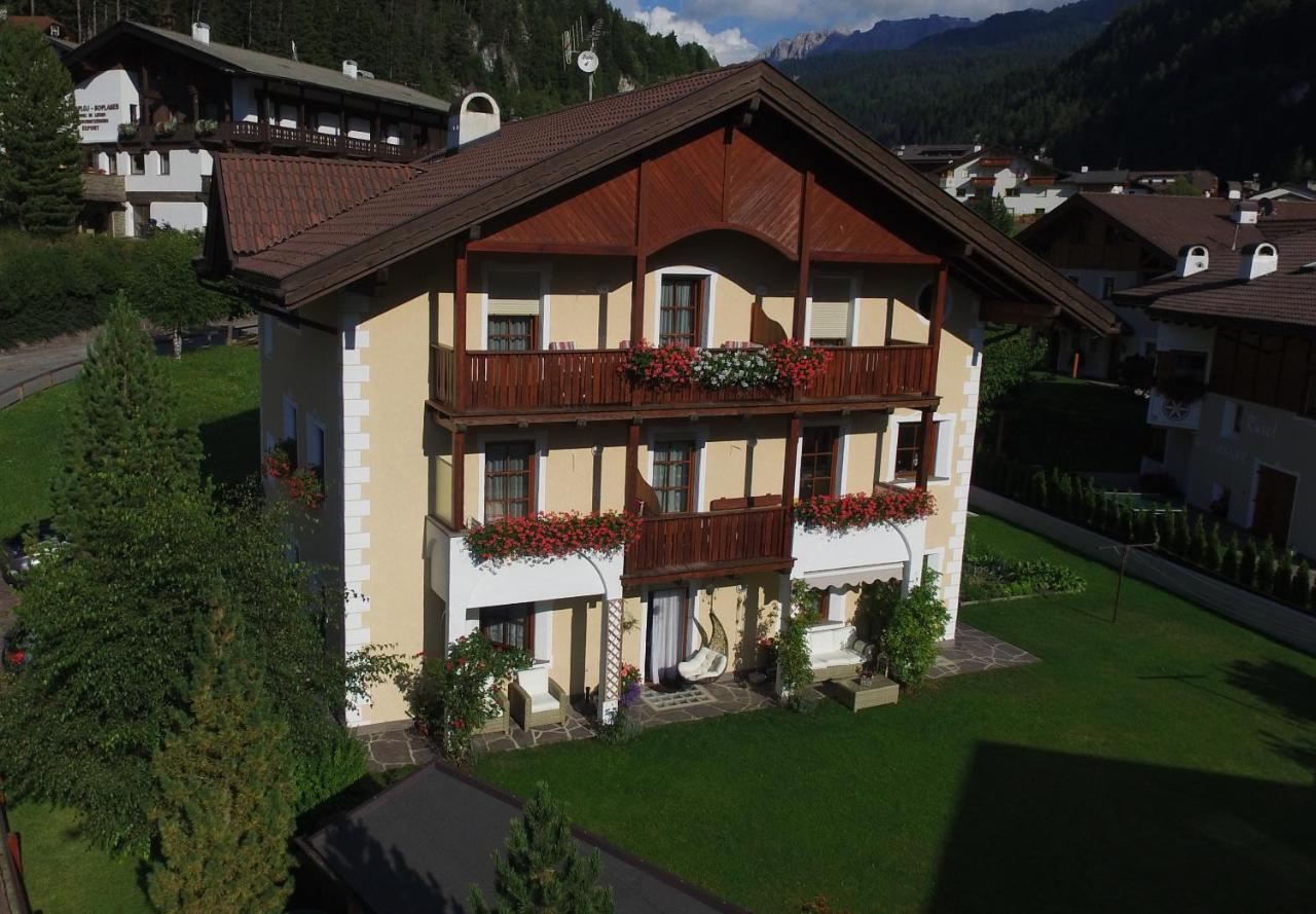 Apartments Vaiolet Santa Cristina Val Gardena Exterior photo